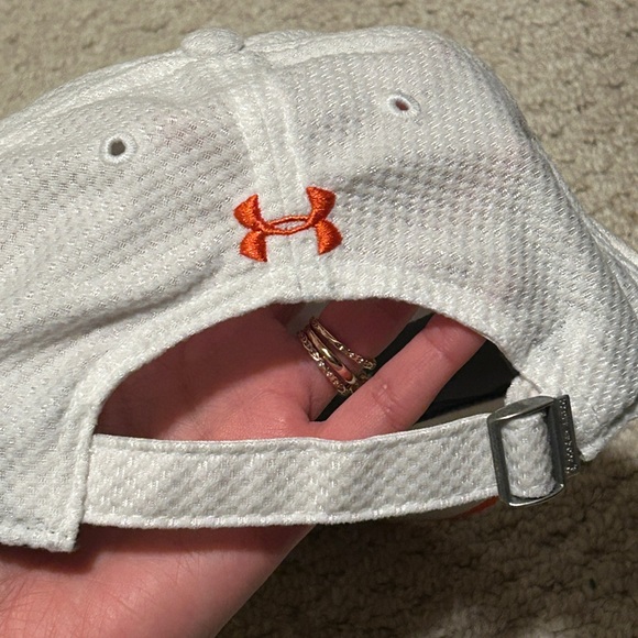 Under Armour White Cap with Red Accents - Picture 5 of 5
